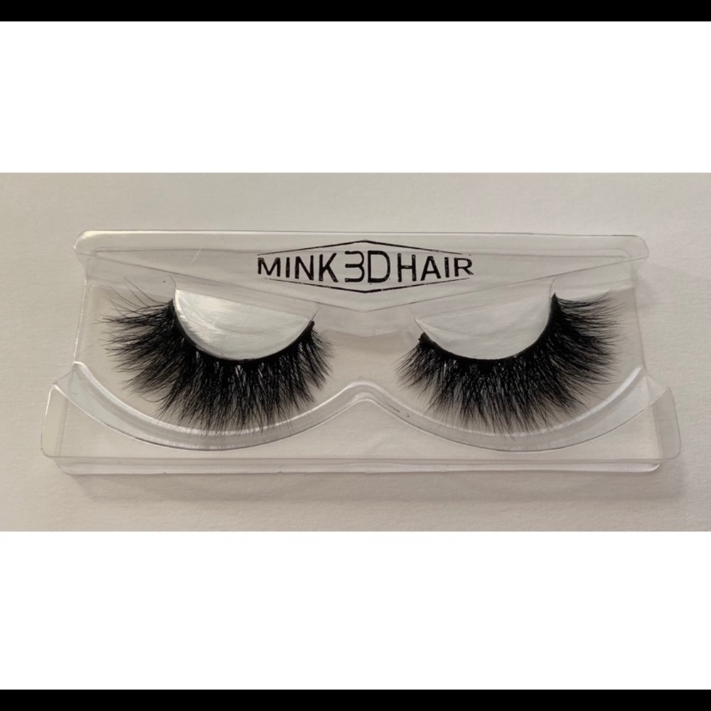 10 Pairs of False Eyelashes for $25!